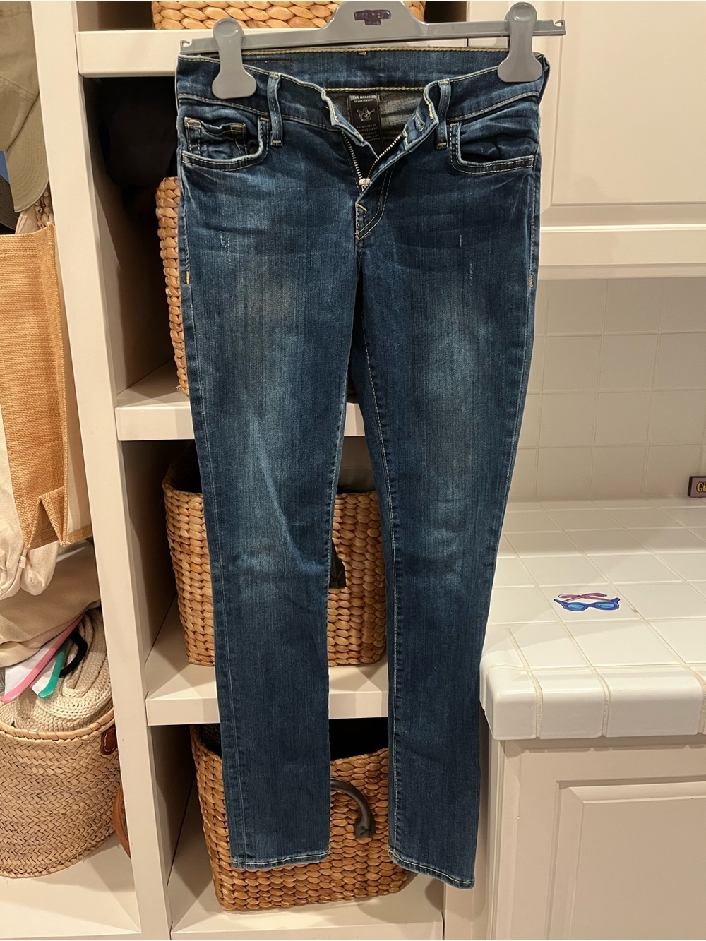 True Religion Womens Skinny Jeans in Dark Blue Wash